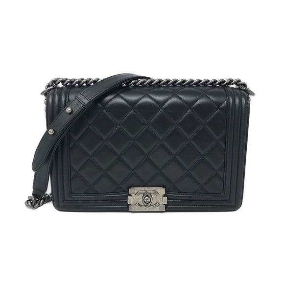Chanel New Medium Le Boy Lambskin Flap - Picture 2 of 11